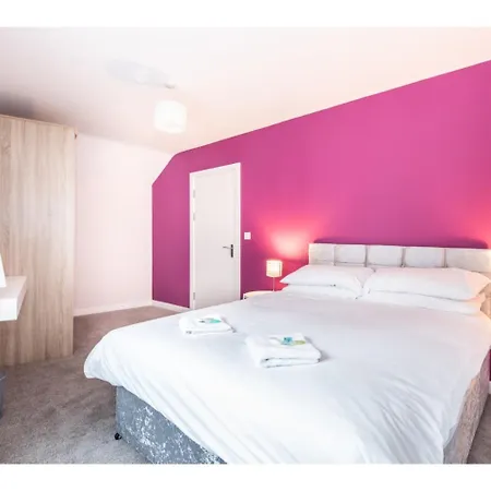 Delightful Top-spec Apt For Up To 2 In Centre