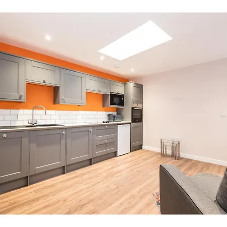Delightful Top-spec Apt For Up To 2 In Centre York