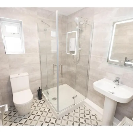 Delightful Top-spec Apt For Up To 2 In Centre Apartment *